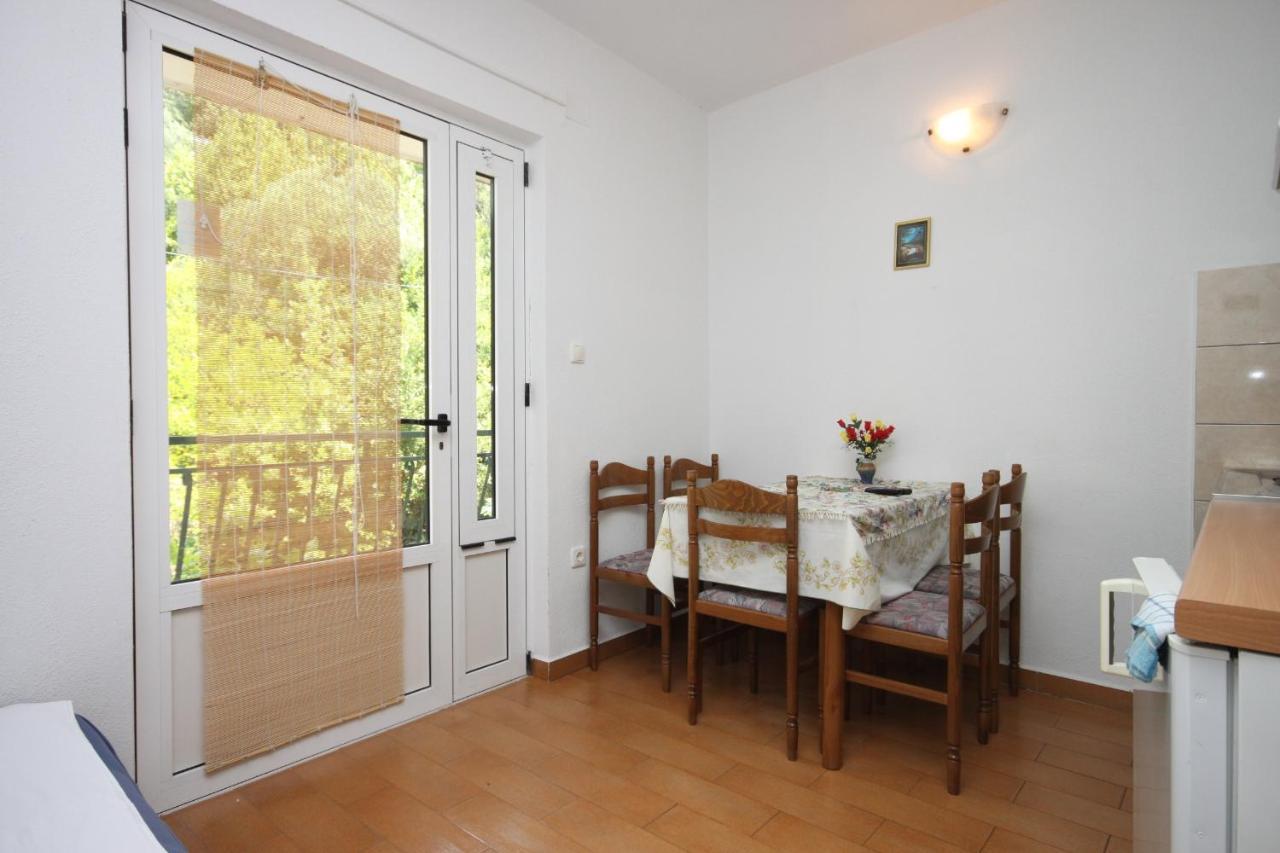 Apartments With A Parking Space Zivogosce - Porat, Makarska - 6700 イグラネ エクステリア 写真